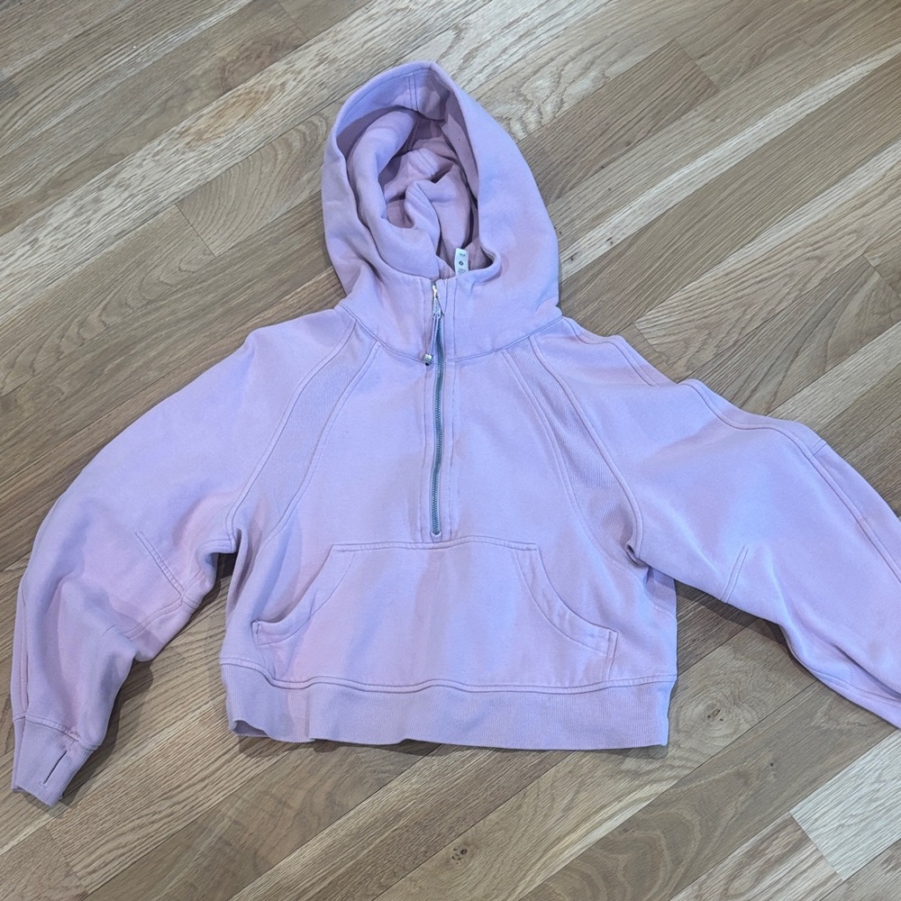 Lululemon pink scuba